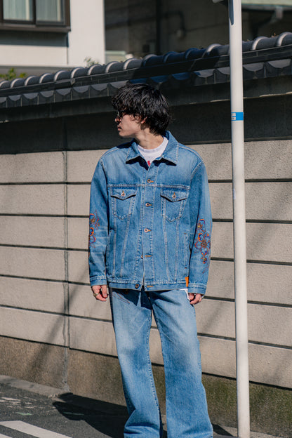 Embroidered-design denim jacket