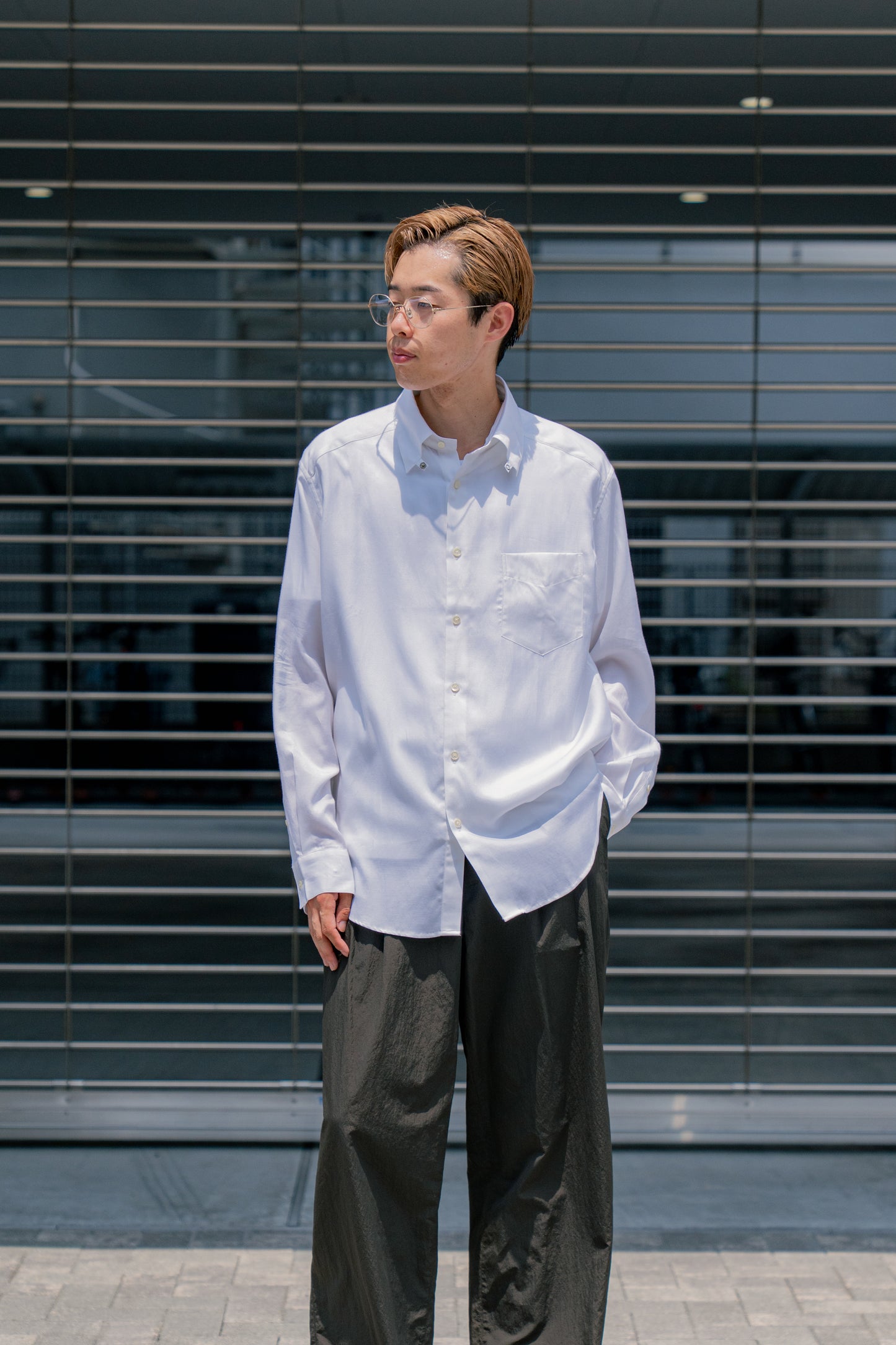 REGULAR FIT TAB COLLAR SHIRT.14