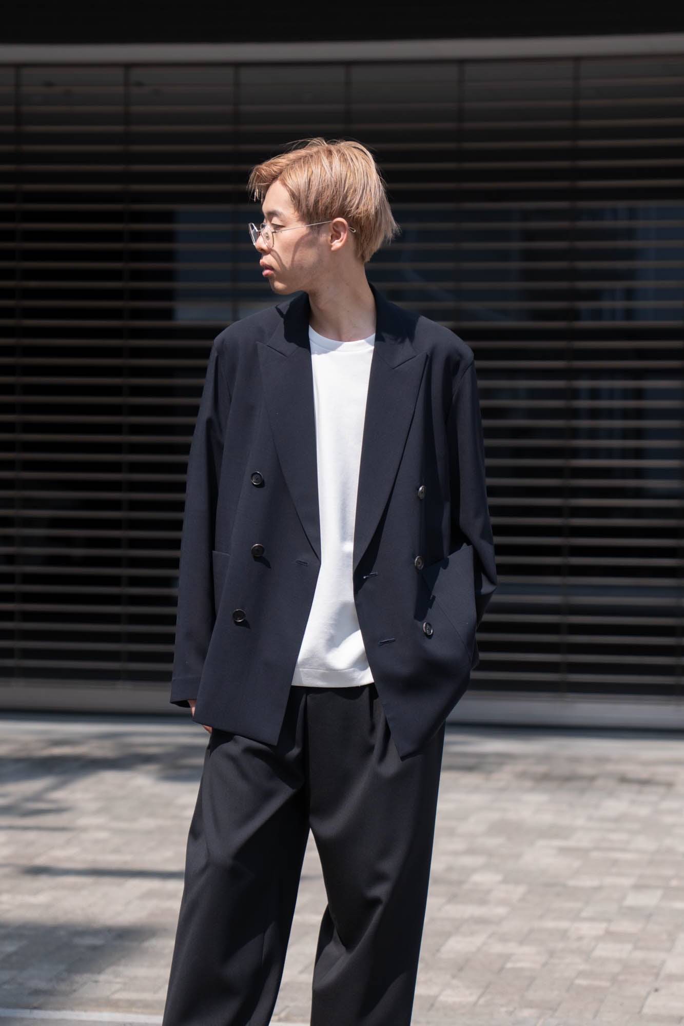 UNLINED NAVY BLAZER