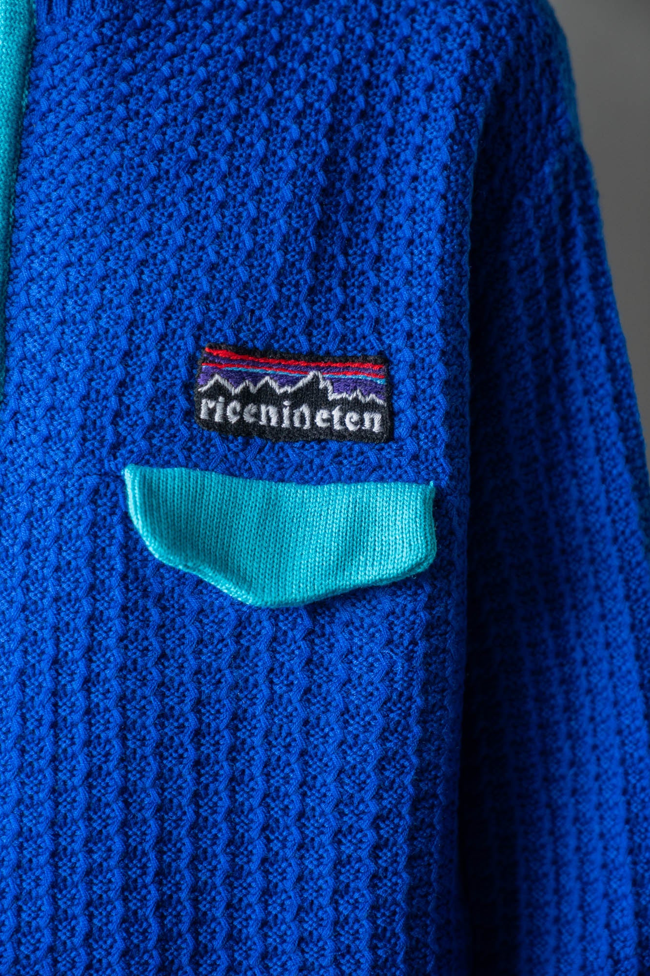 MOUNTAIN KNITTING PULLOVER