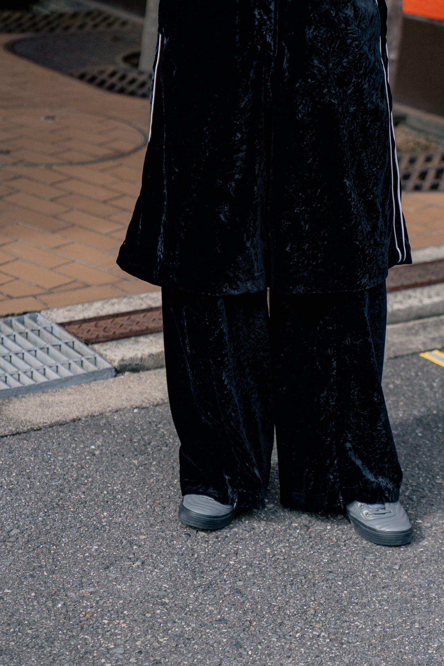 VELVET TRANSFORM EASY TRACK PANTS .12