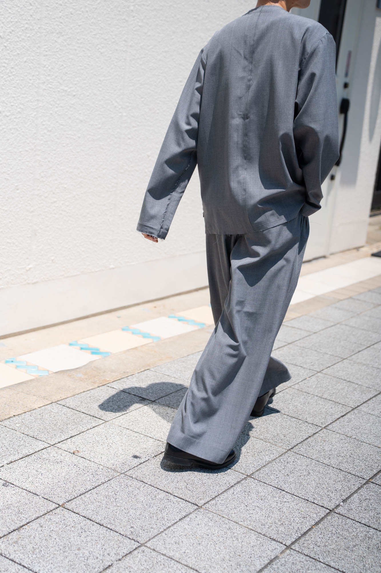No-collar wool gabardine jacket
