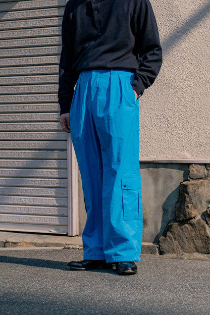 TWO TUCKS WIDE CARGO PANTS