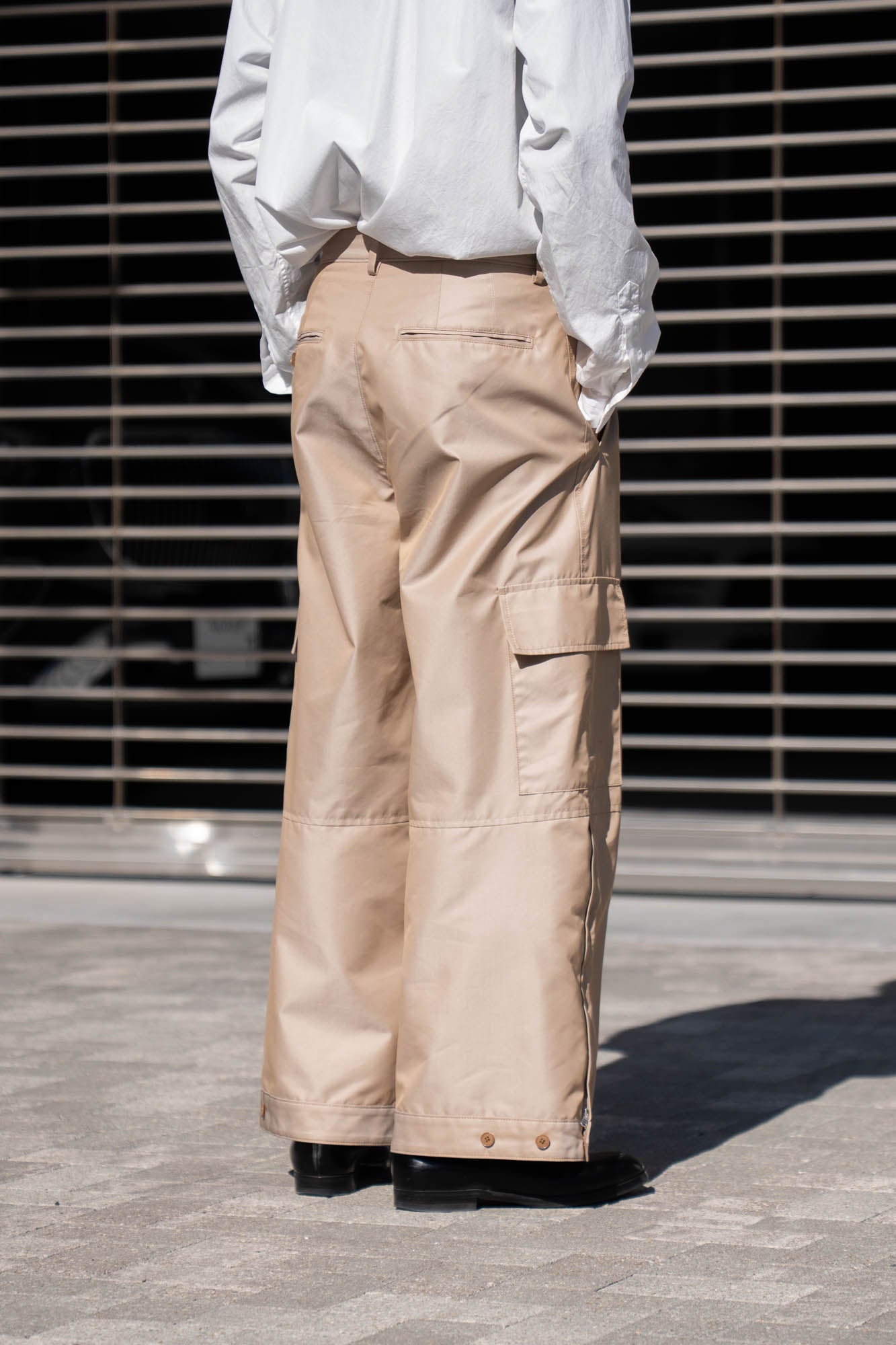 Giza cotton cargo tuck pants
