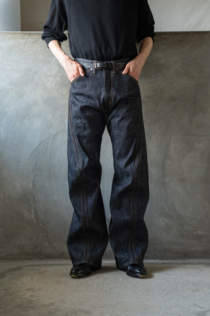 3D TWISTED JEANS