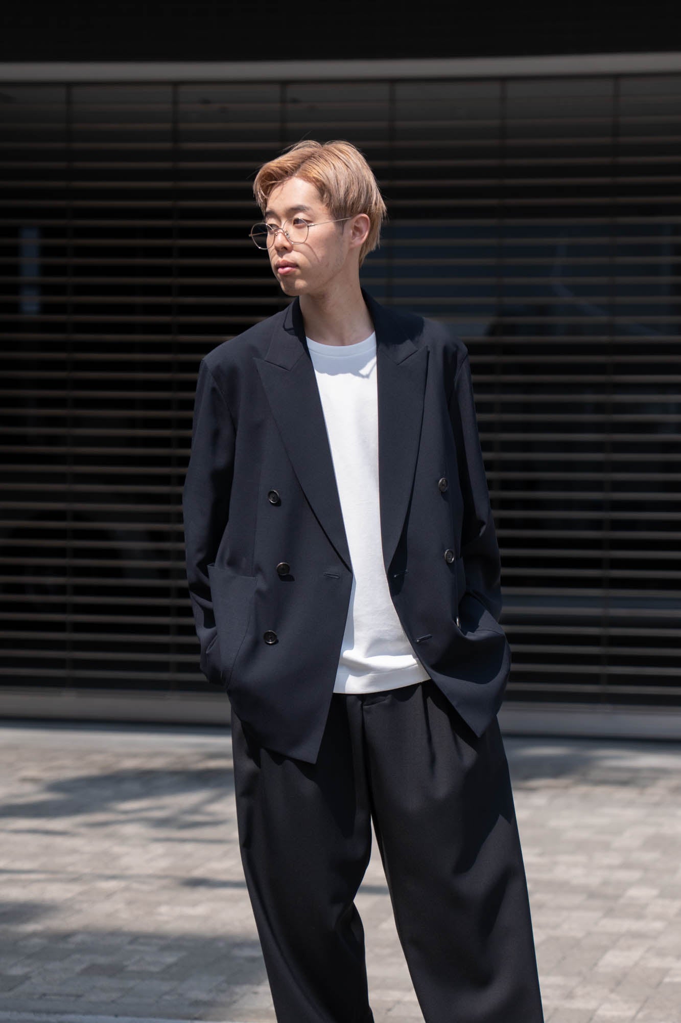 UNLINED NAVY BLAZER