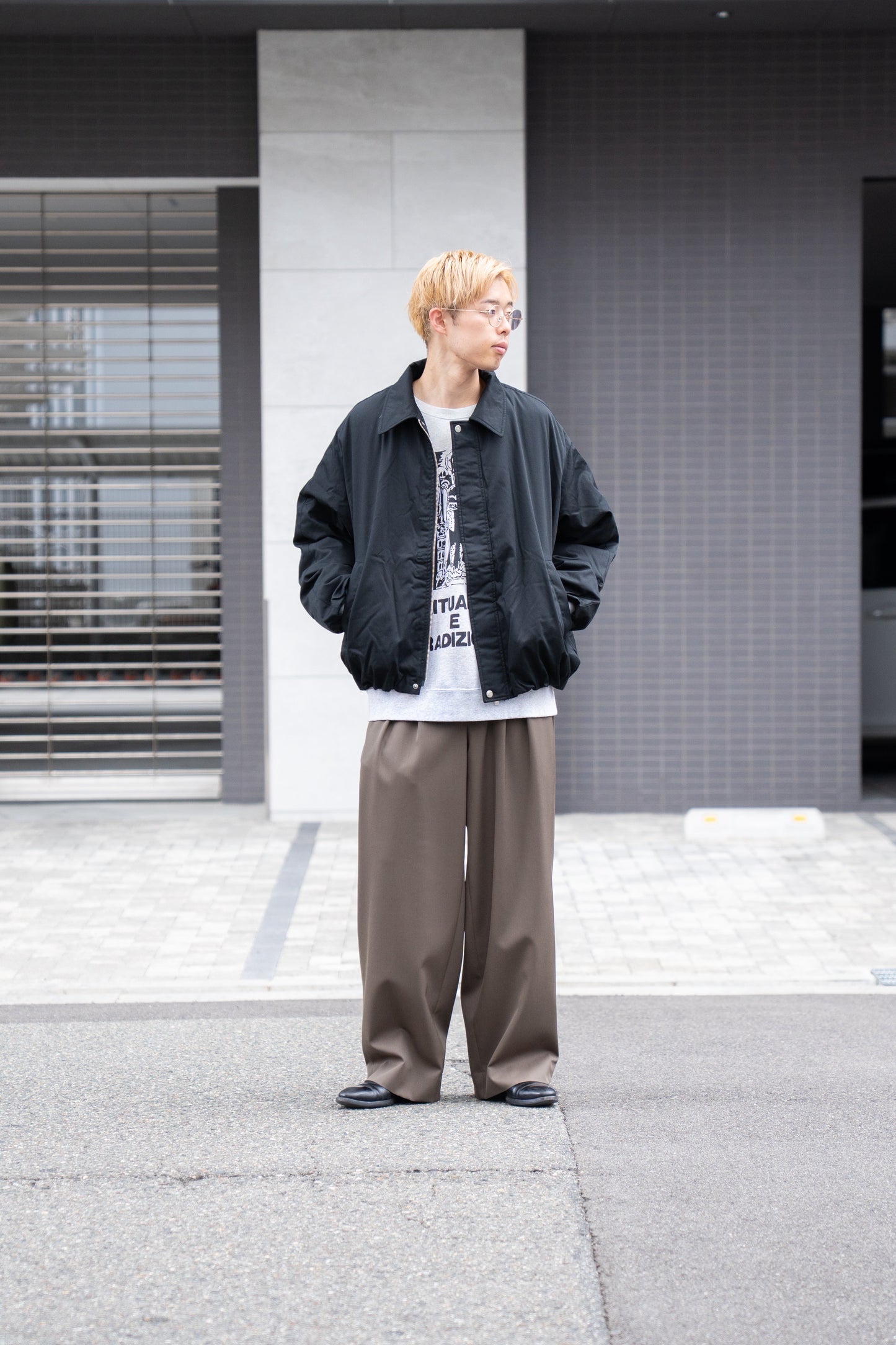 WIDE SQUARE ZIP UP DOWN JACKET