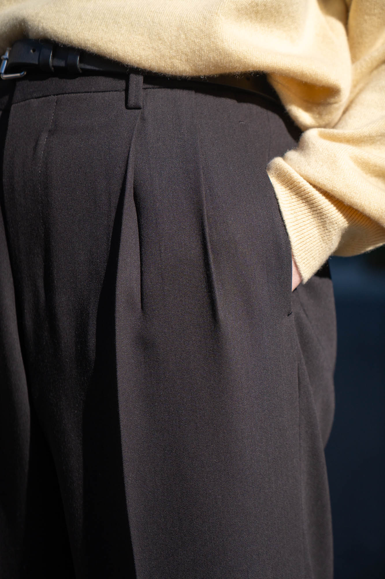 TWO TUCKS WIDE TROUSERS | パンツ irenisa（イレニサ)公式通販サイト