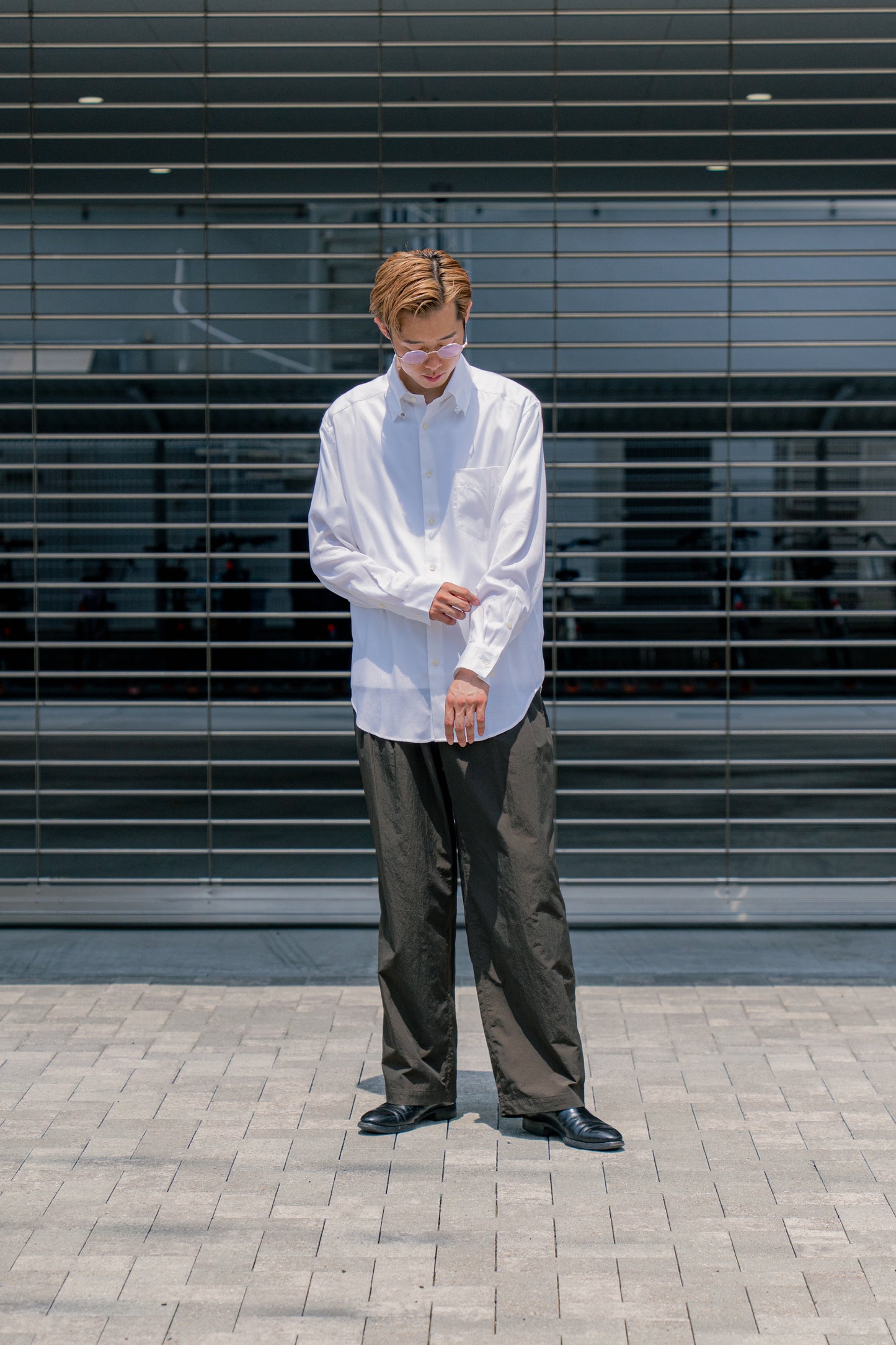 REGULAR FIT TAB COLLAR SHIRT.14