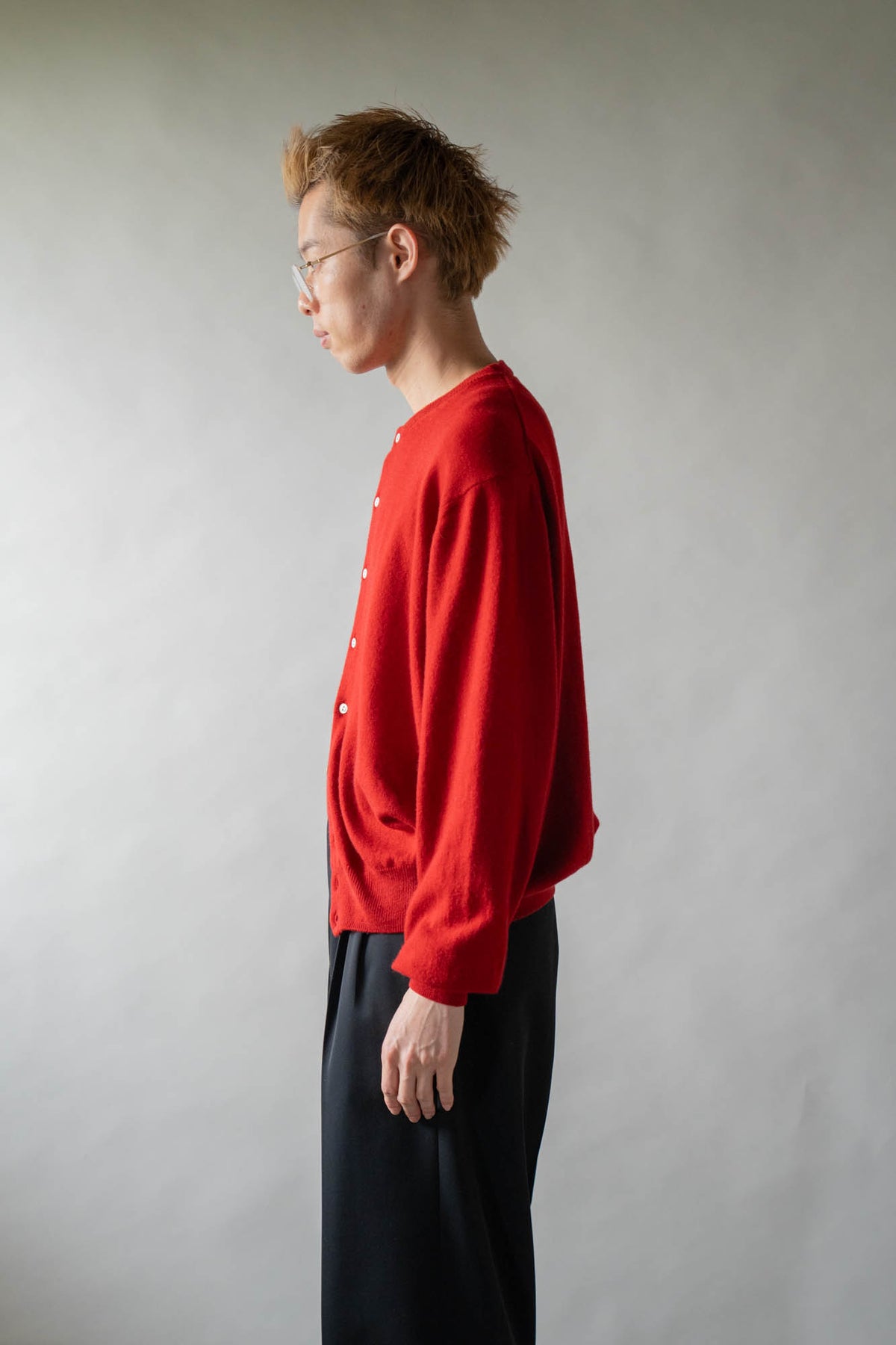 CASHMERE CREW NECK CARDIGAN .16