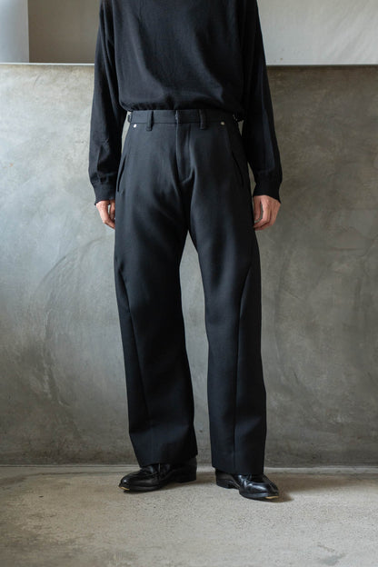 3D TWISTED TAILORED PANTS