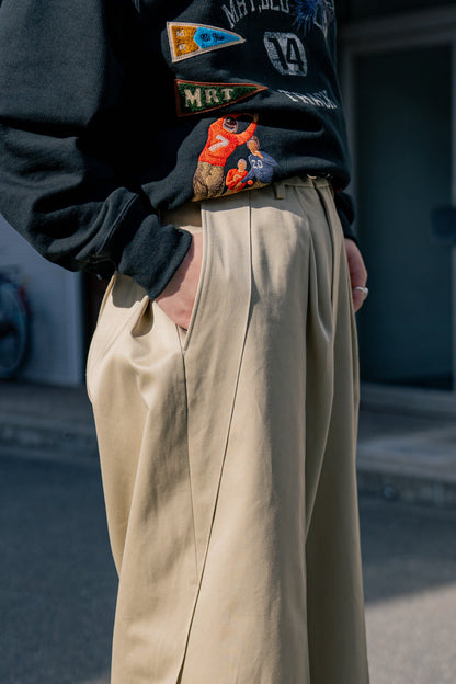 Pleat-design pant