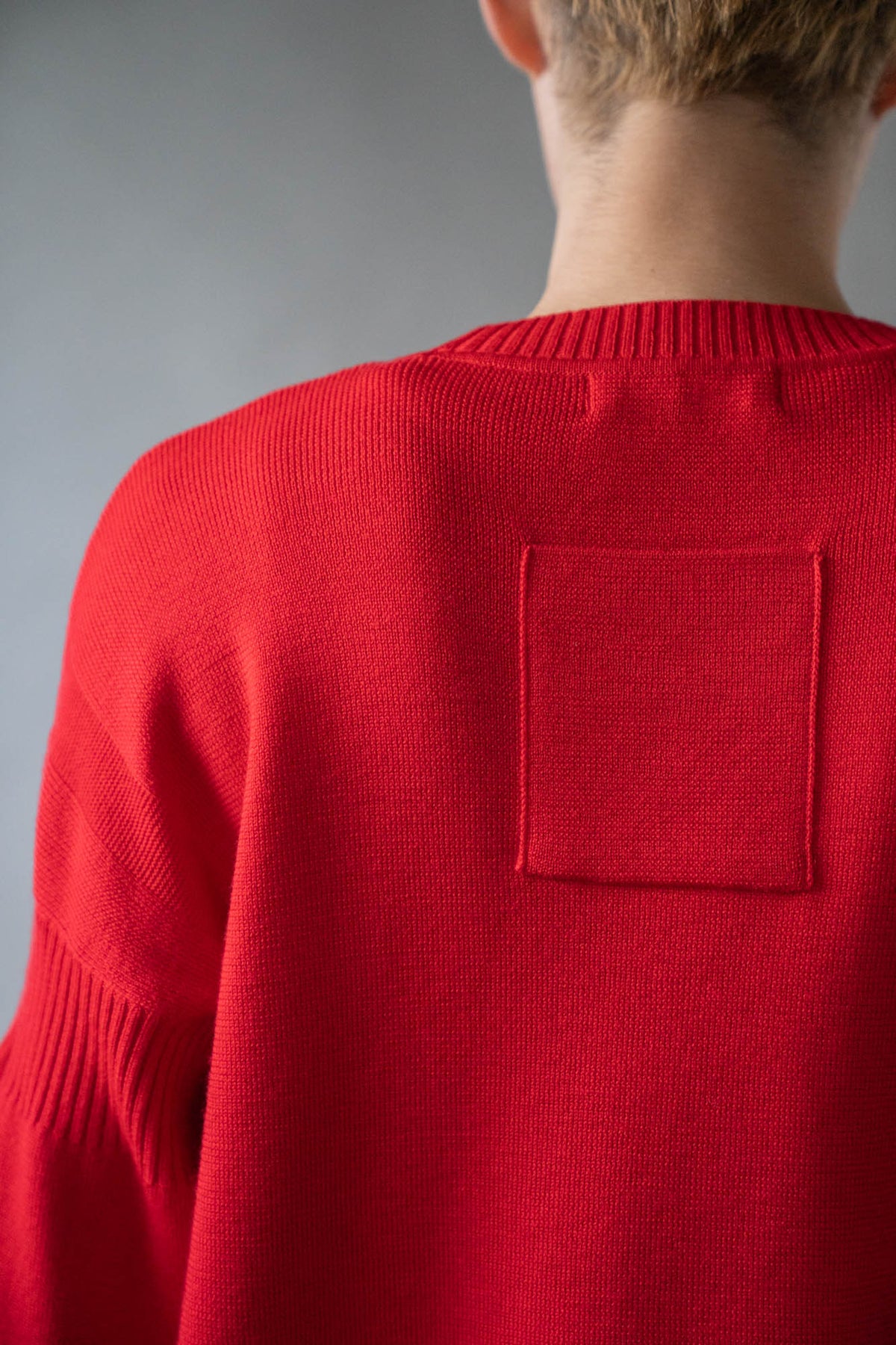 META SWEATER