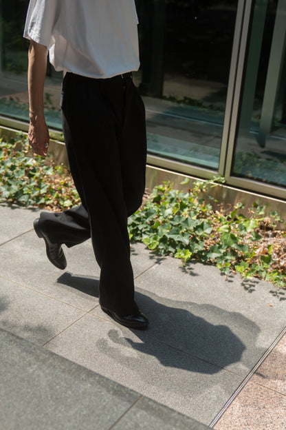 sign別注 TWO TUCKS WIDE TROUSERS
