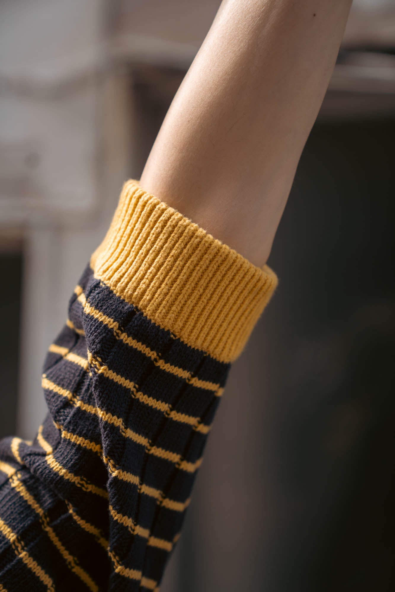 KNITTED CROPPED POLO SHIRT