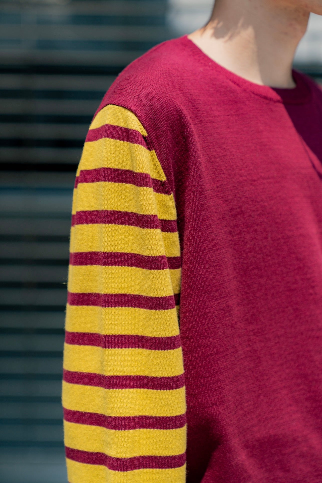 COTTON CASHMERE BORDER SLEEVE SWEATER