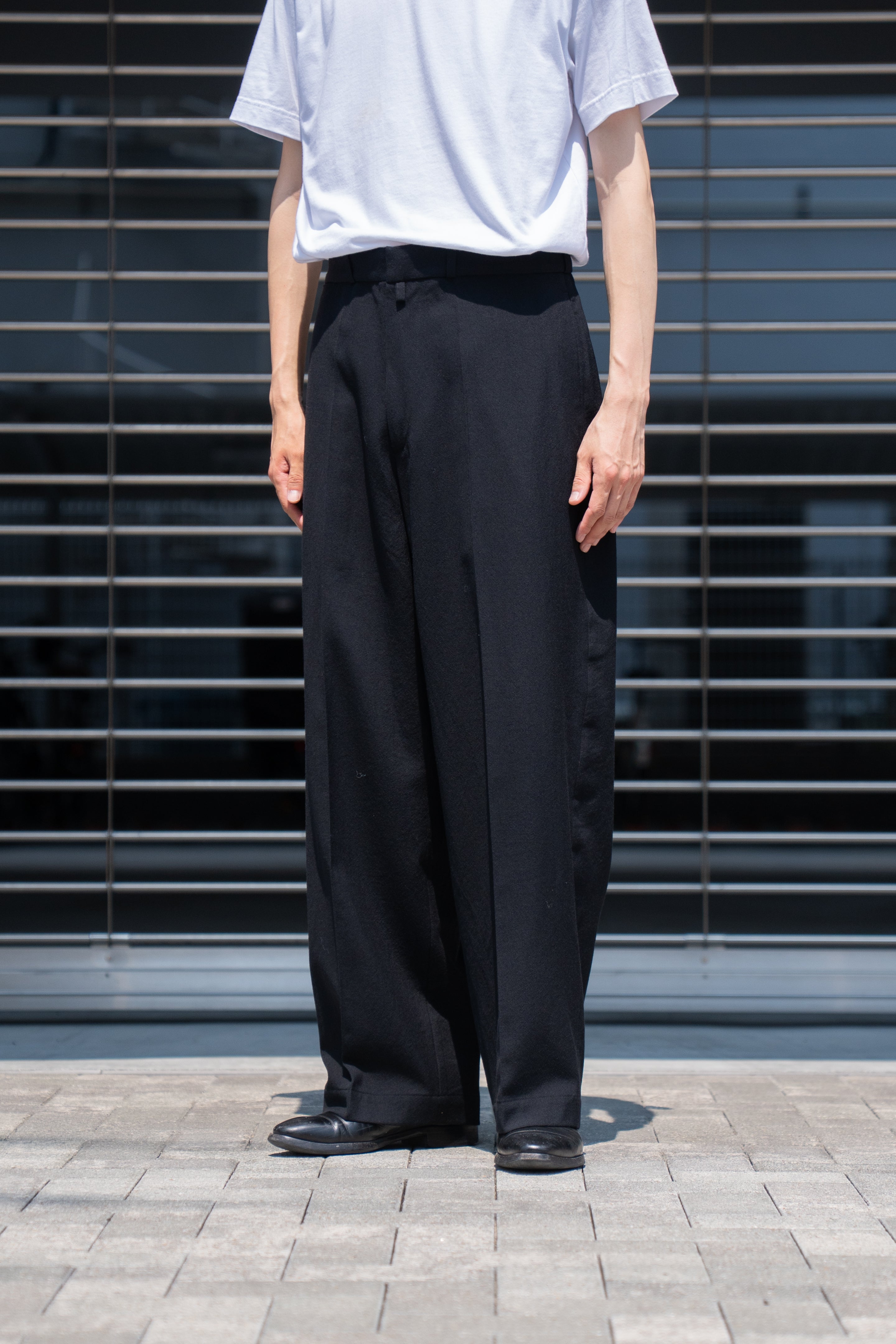 25AW 新品【blurhms】ウールギャバジン トラウザー 7B430D4D-119F-4A24-80BD-