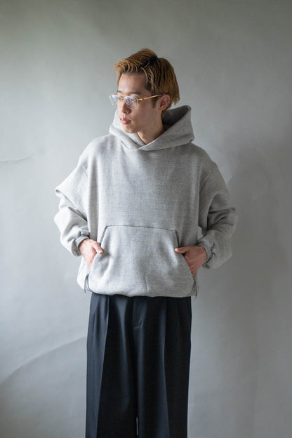 THE SWEAT HOODIE