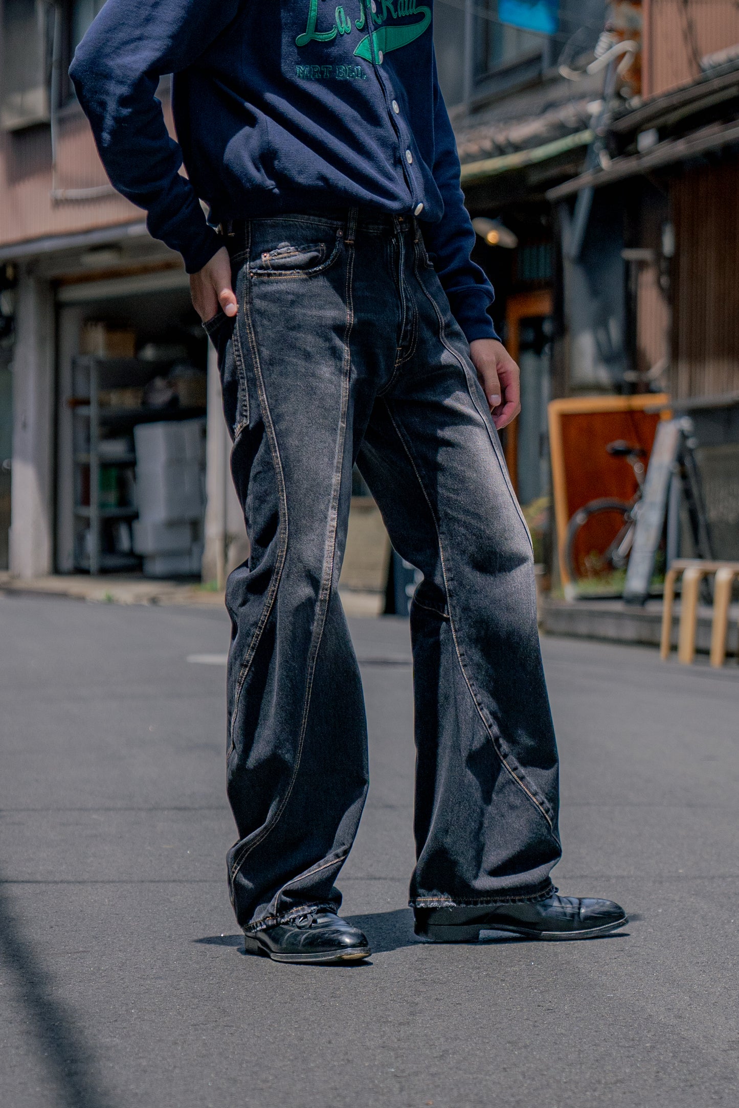 3D cutting denim pants