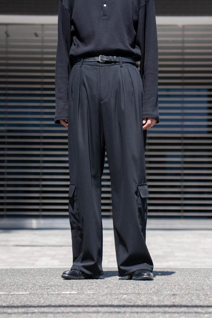 TWO TUCKS WIDE CARGO PANTS