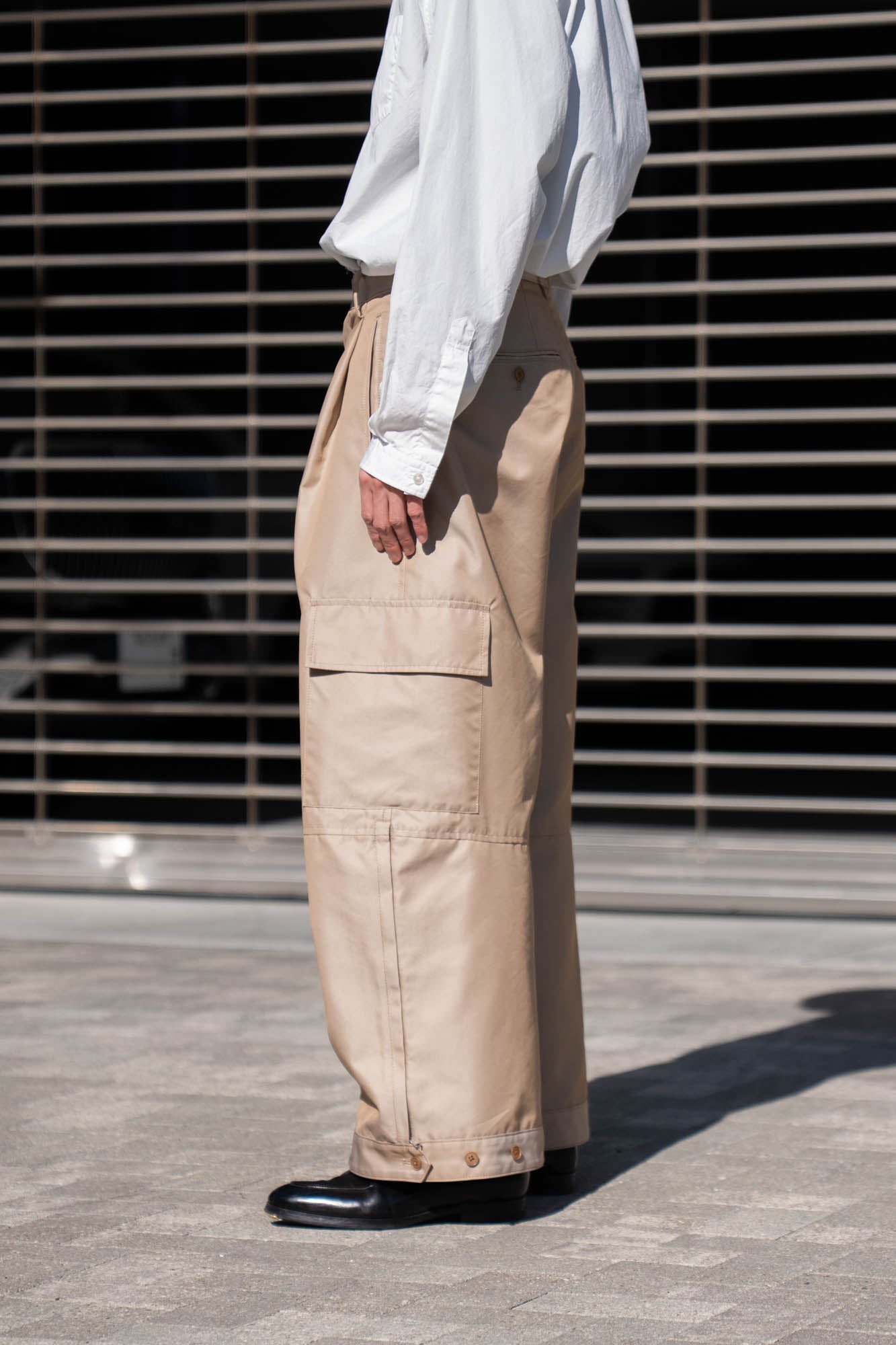 Giza cotton cargo tuck pants