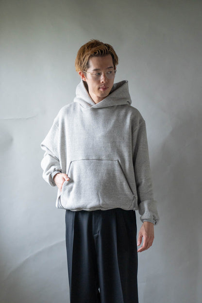 THE SWEAT HOODIE