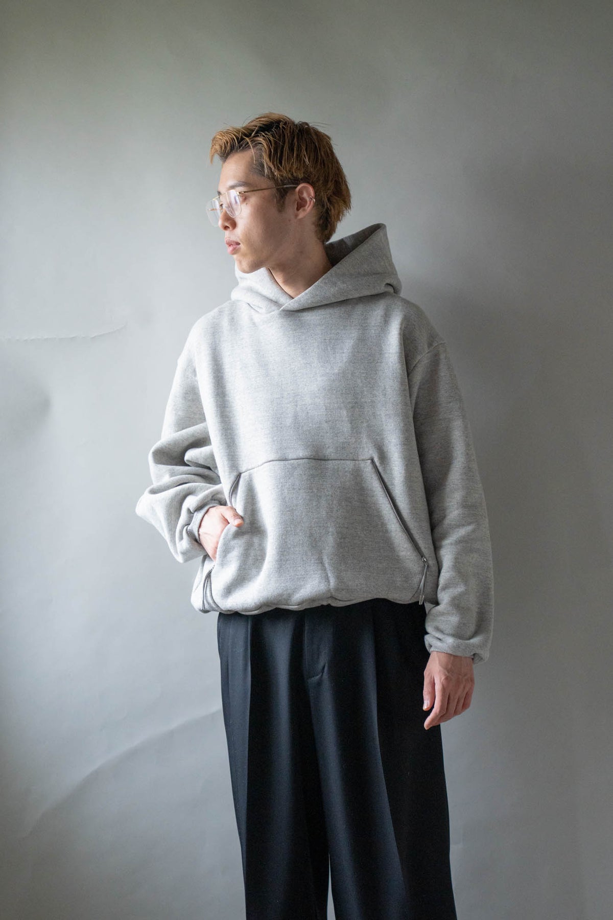 THE SWEAT HOODIE