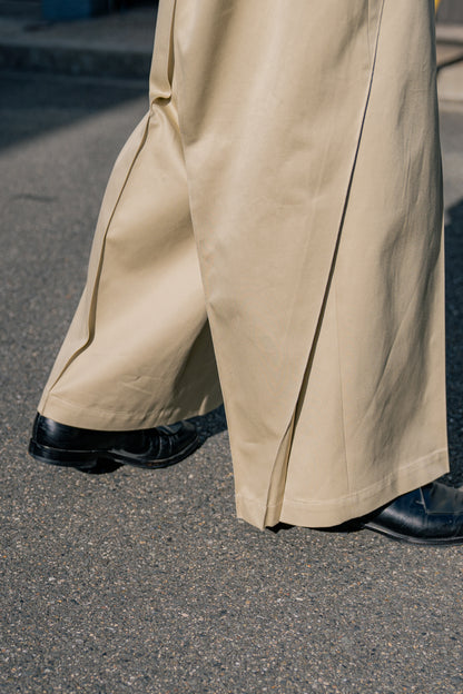 Pleat-design pant