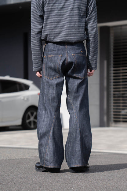 3D TWISTED WIDE LEG JEANS