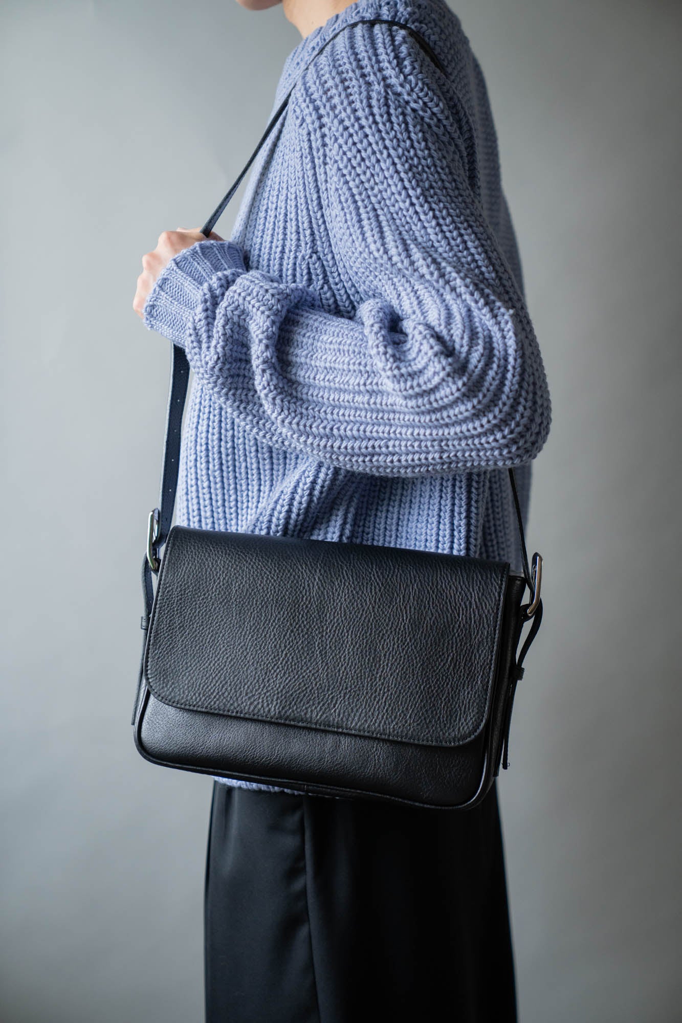 Leather Shoulder Bag [Dumbo]