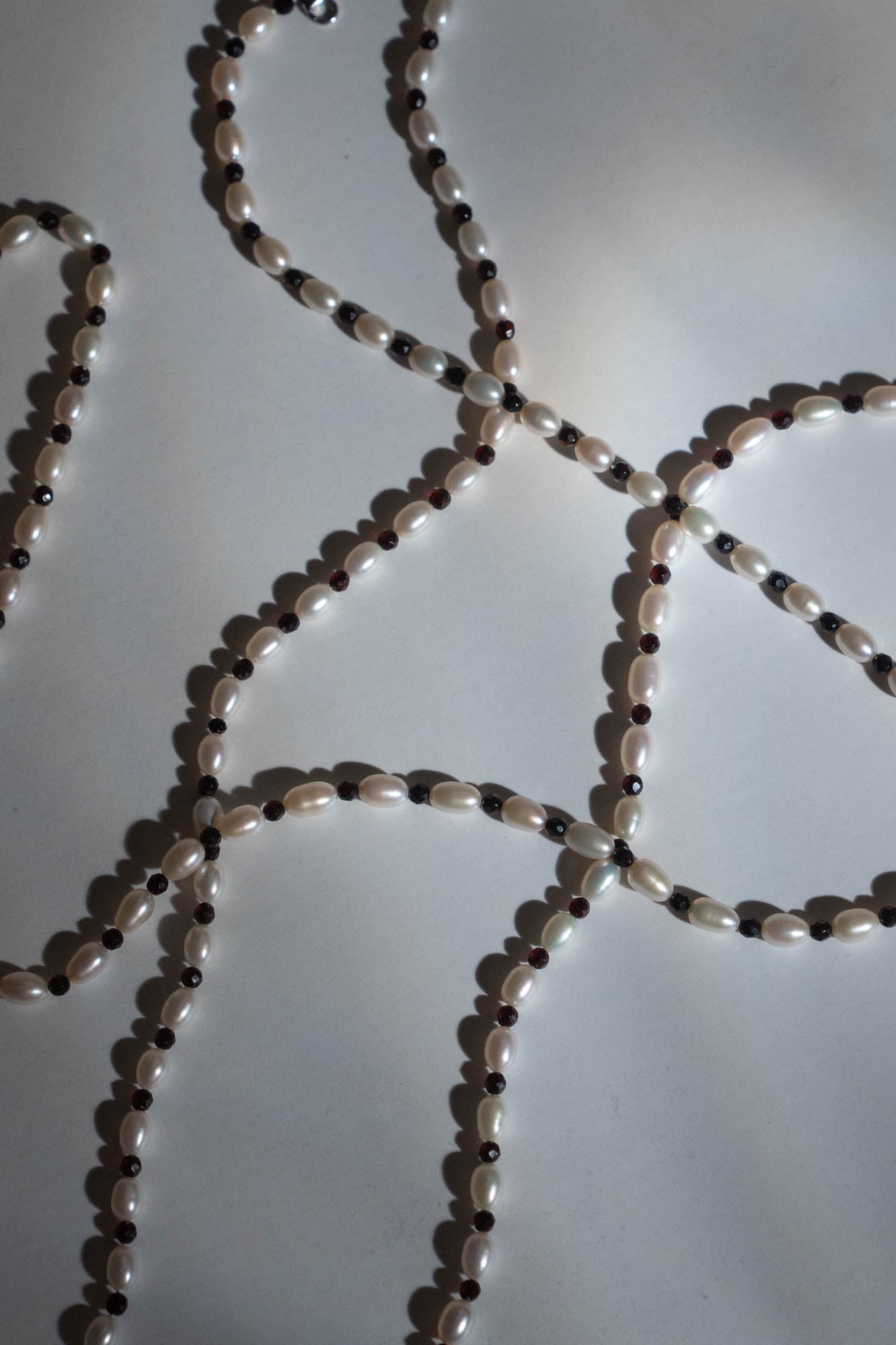 NOIR DEW PEARL NECKLACE