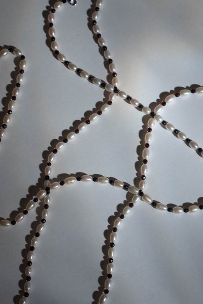 NOIR DEW PEARL NECKLACE