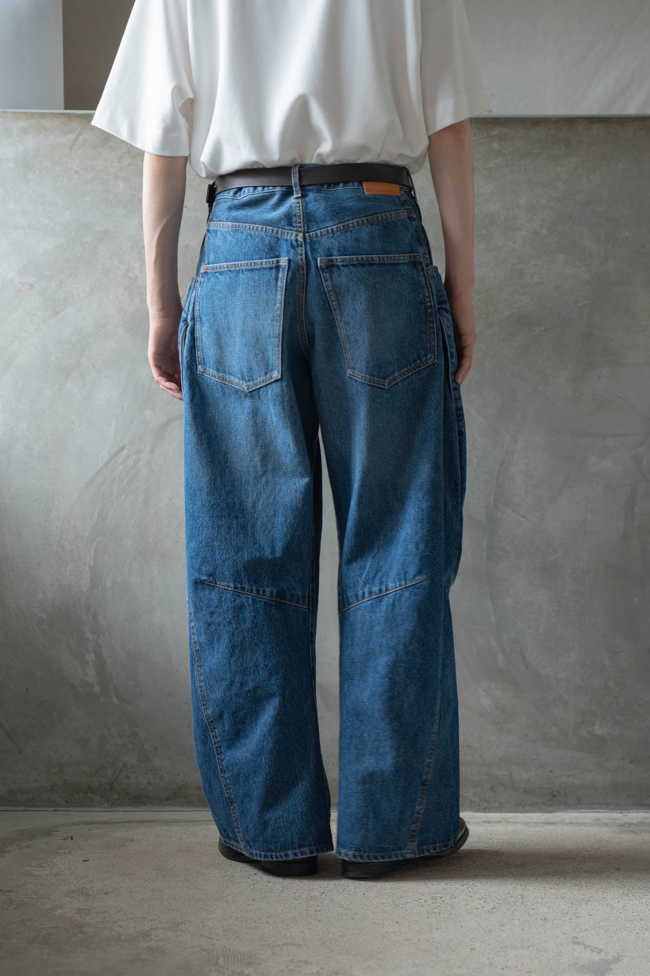 3D cutting denim pants