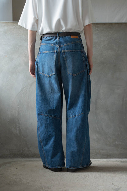 3D cutting denim pants