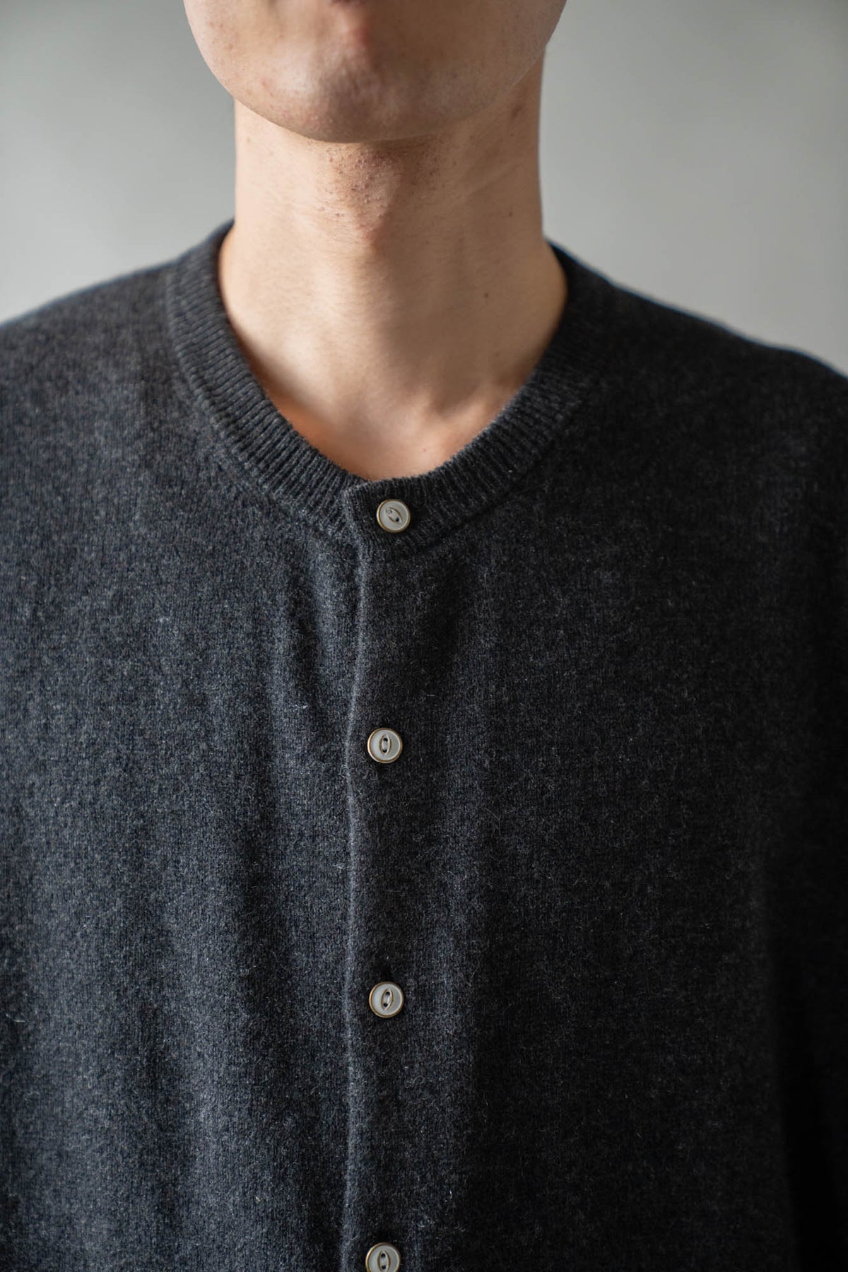 CASHMERE CREW NECK CARDIGAN .16
