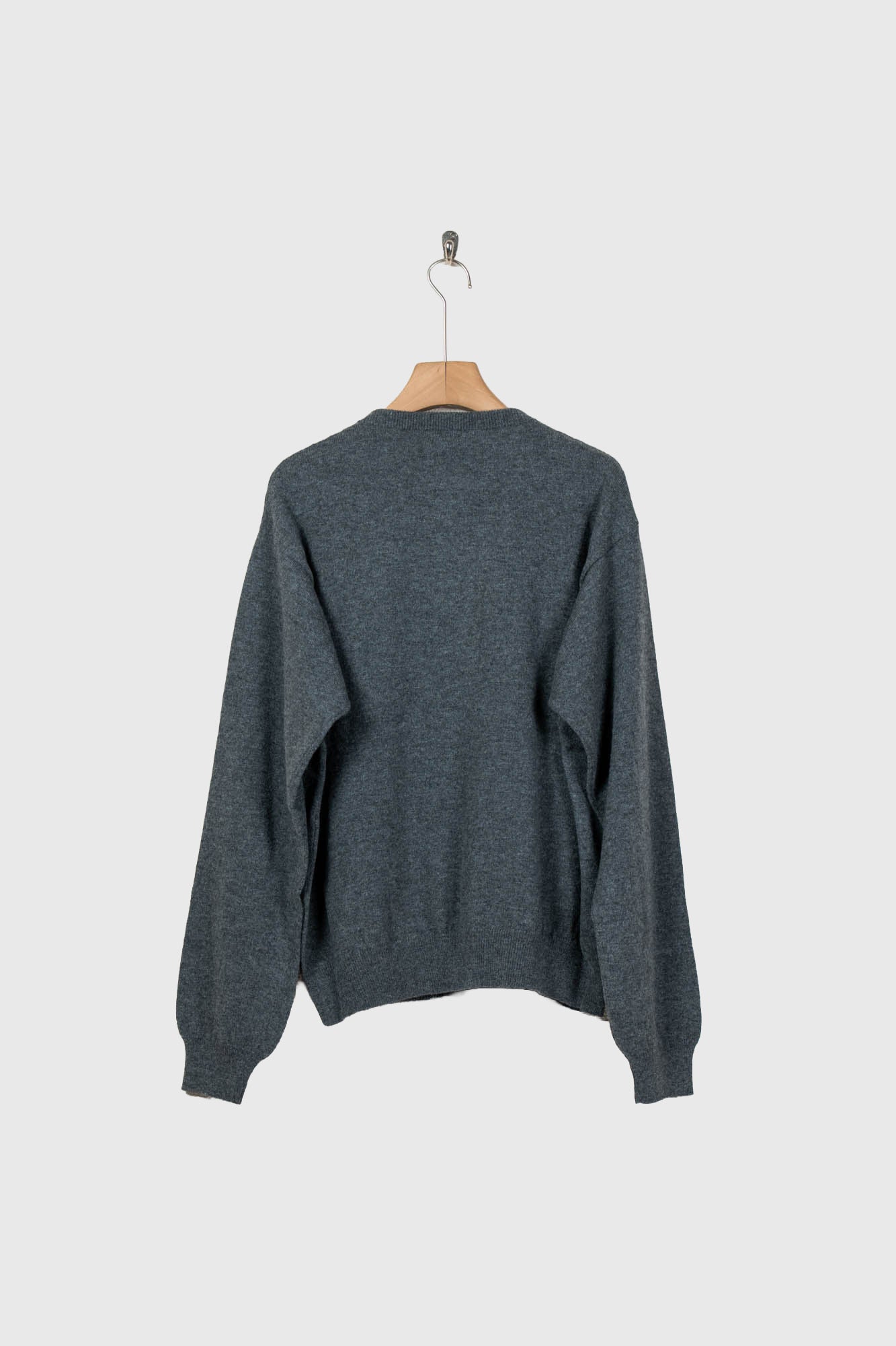 Wool knit cardigan for sign