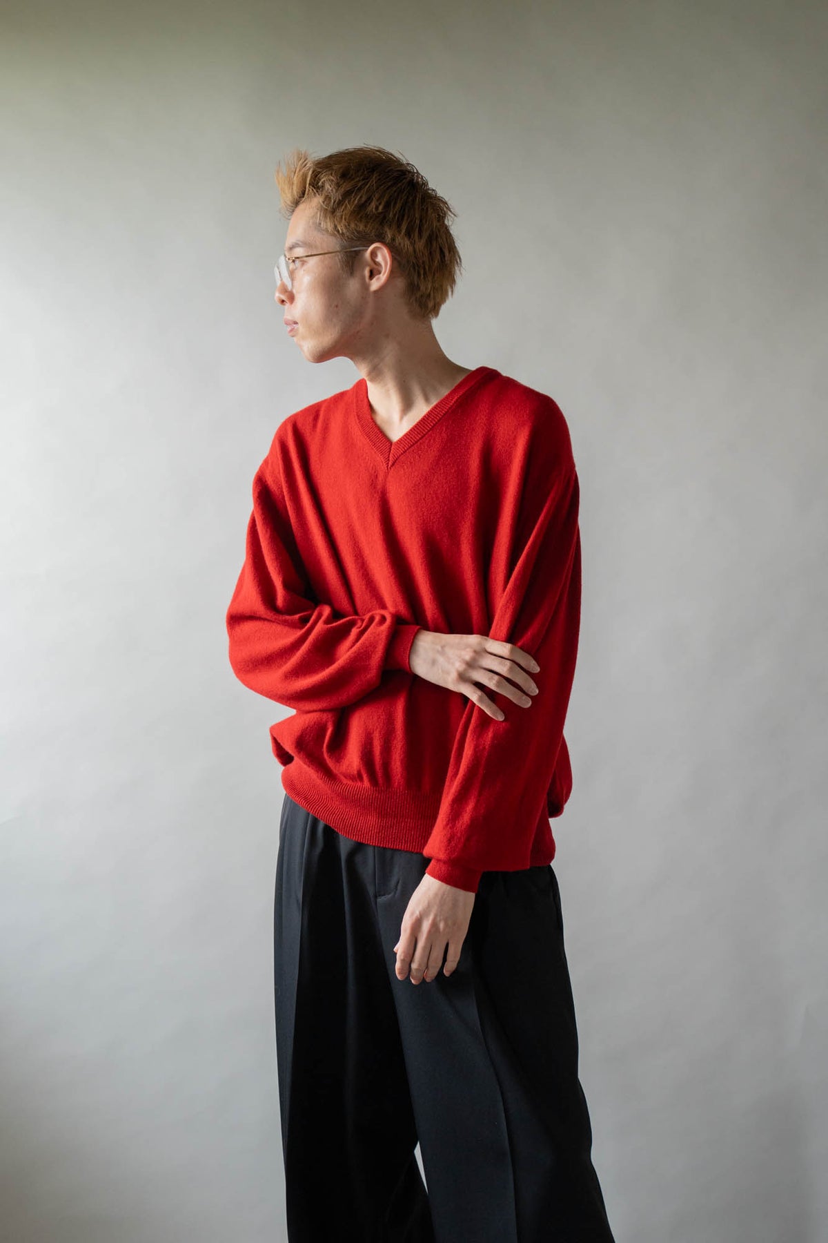 CASHMERE V-NECK KNIT .16