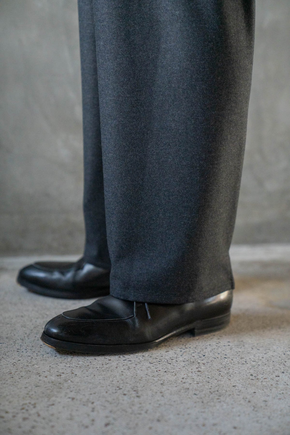 Drawstring Trousers in Wool Flannel
