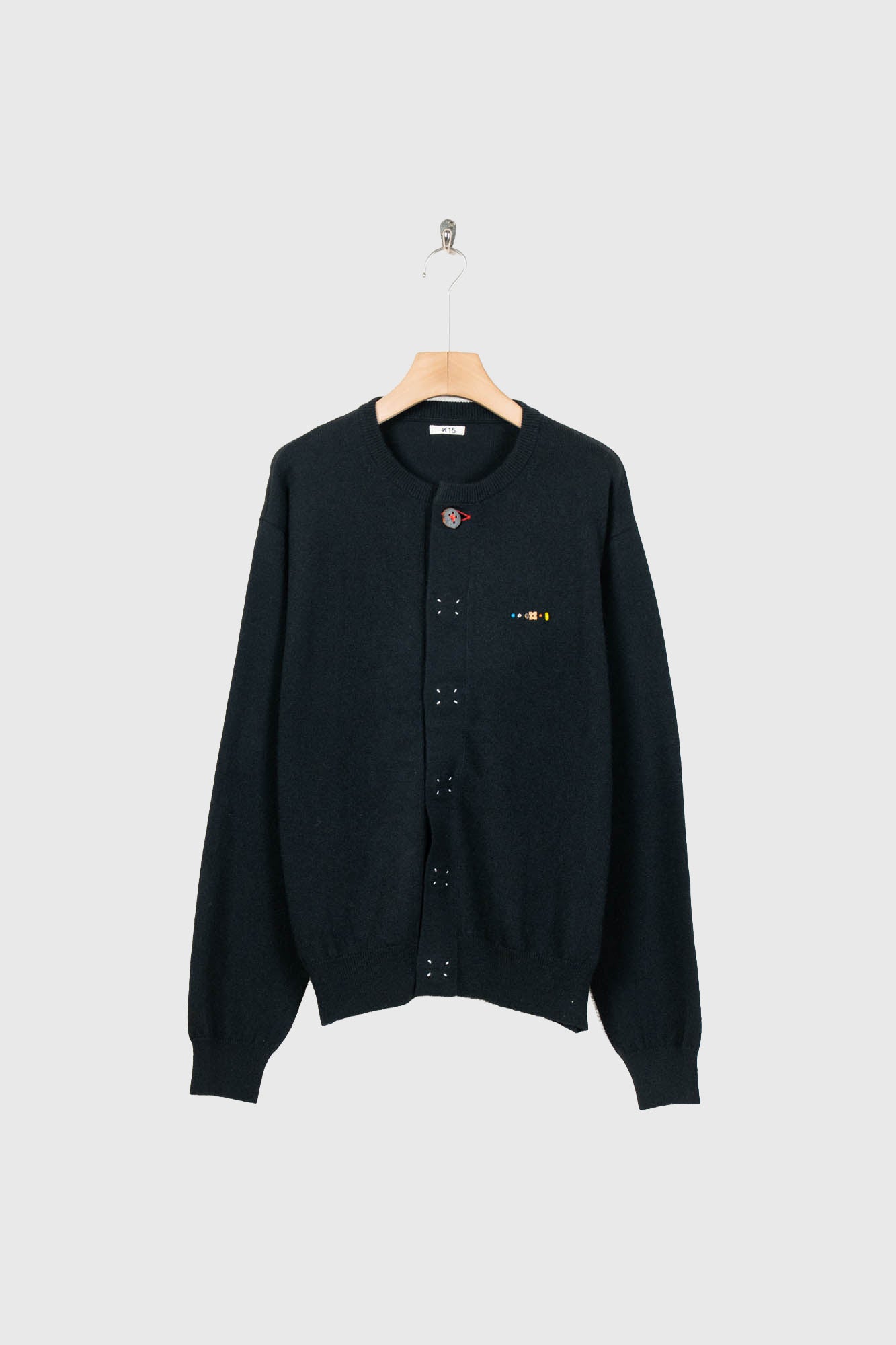 Wool knit cardigan for sign