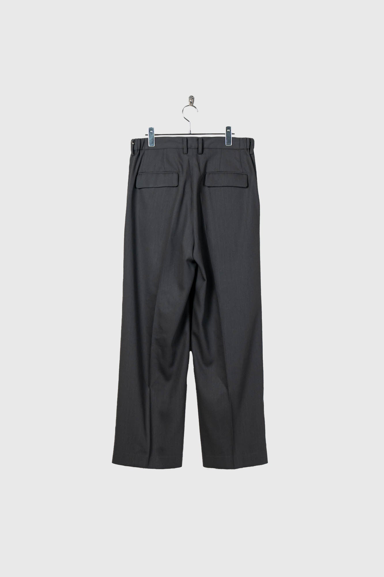 TWO-TUCKS WIDE TROUSERS