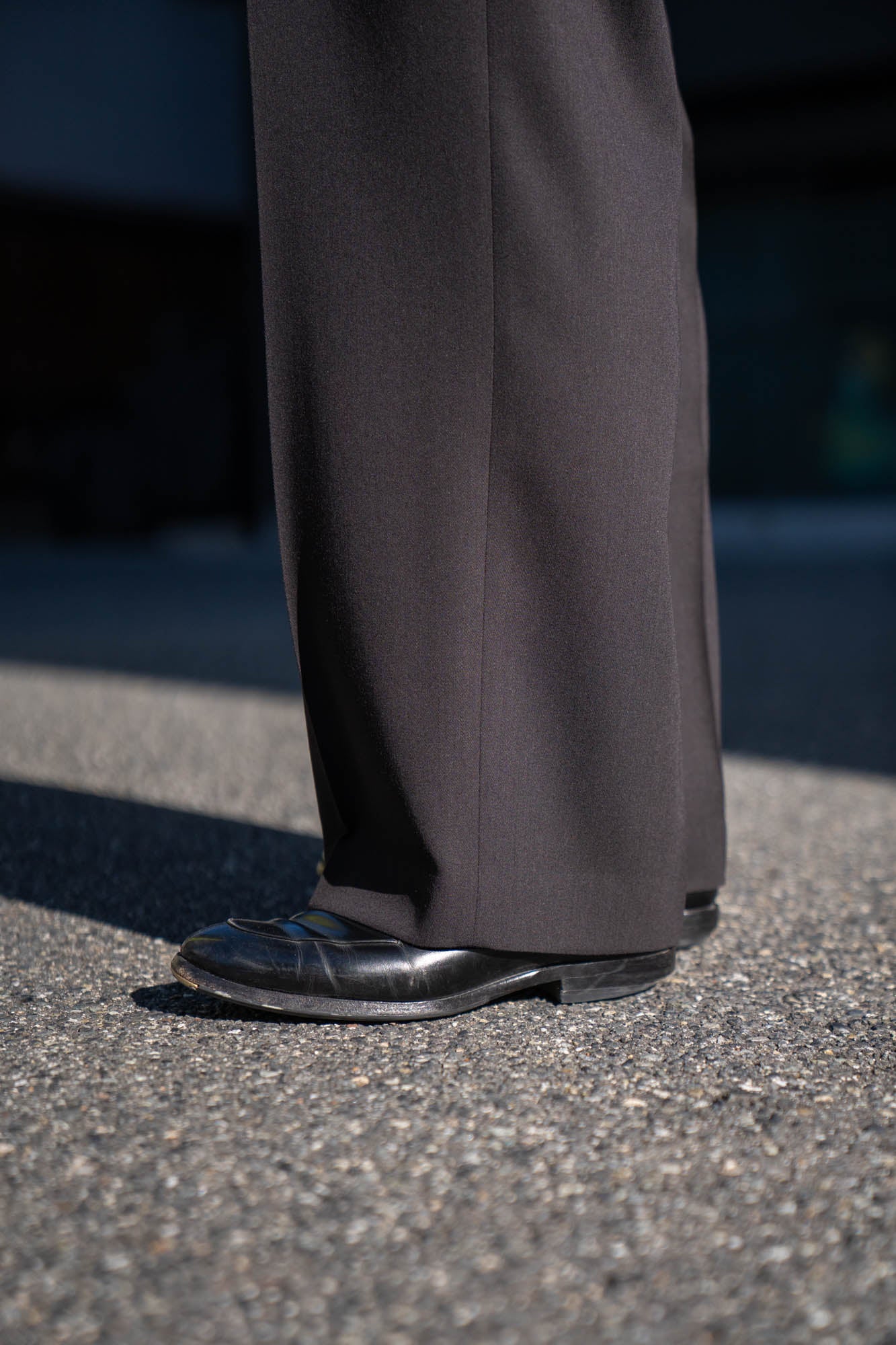 TWO TUCKS WIDE TROUSERS