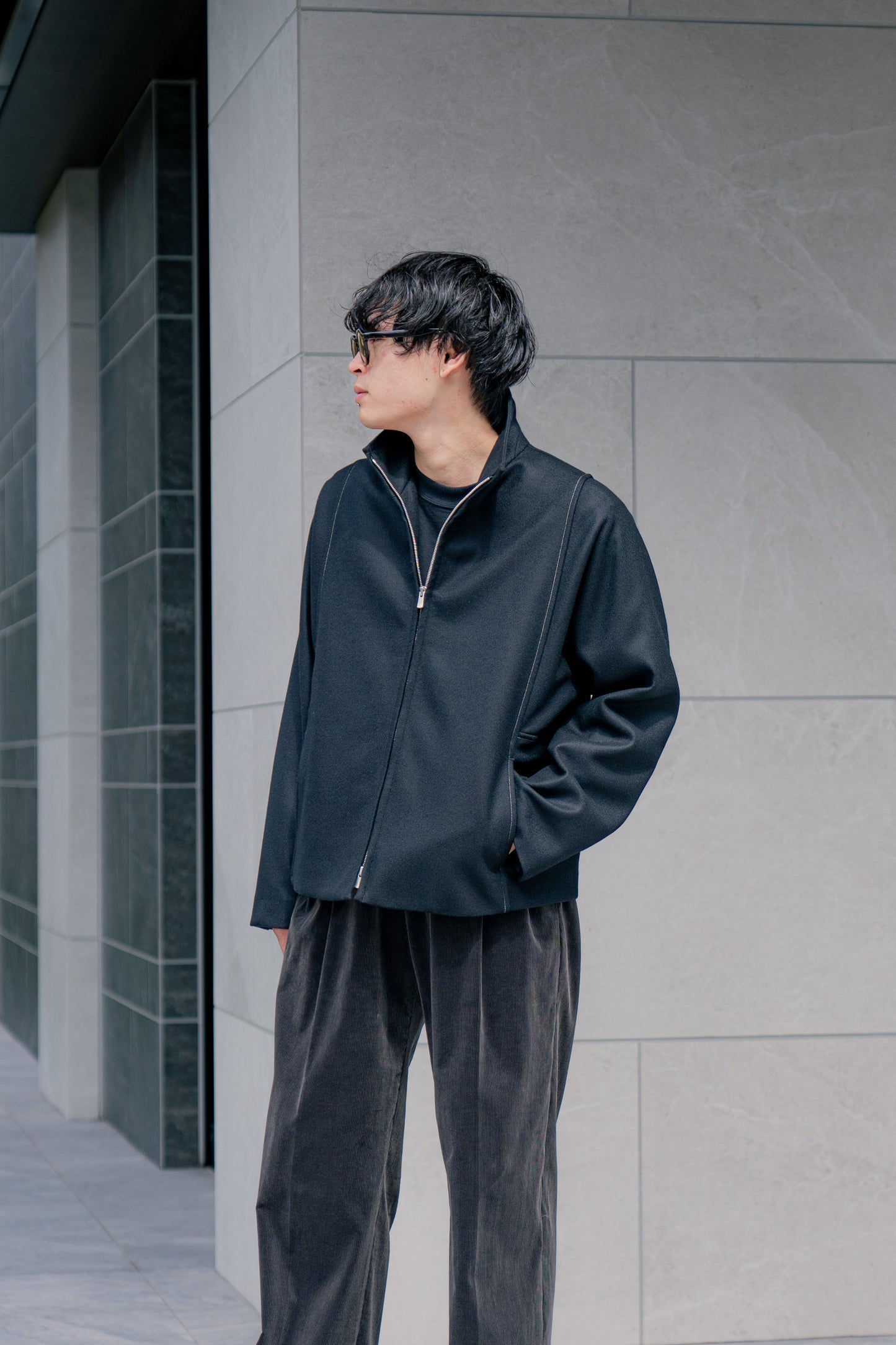 MODIFIED SLEEVE ZIP BLOUSON