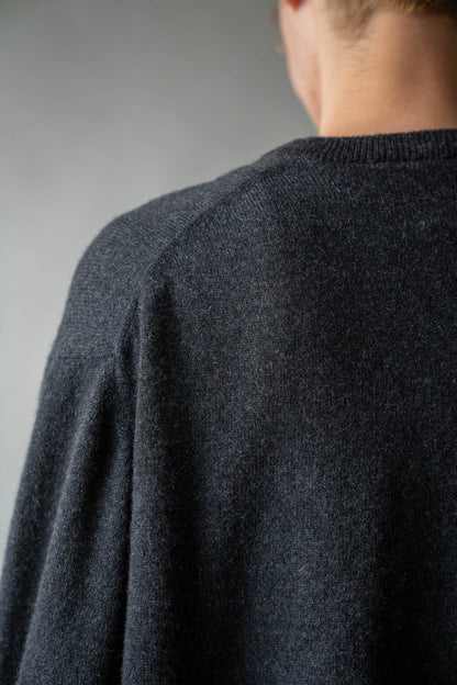 CASHMERE V-NECK KNIT .16
