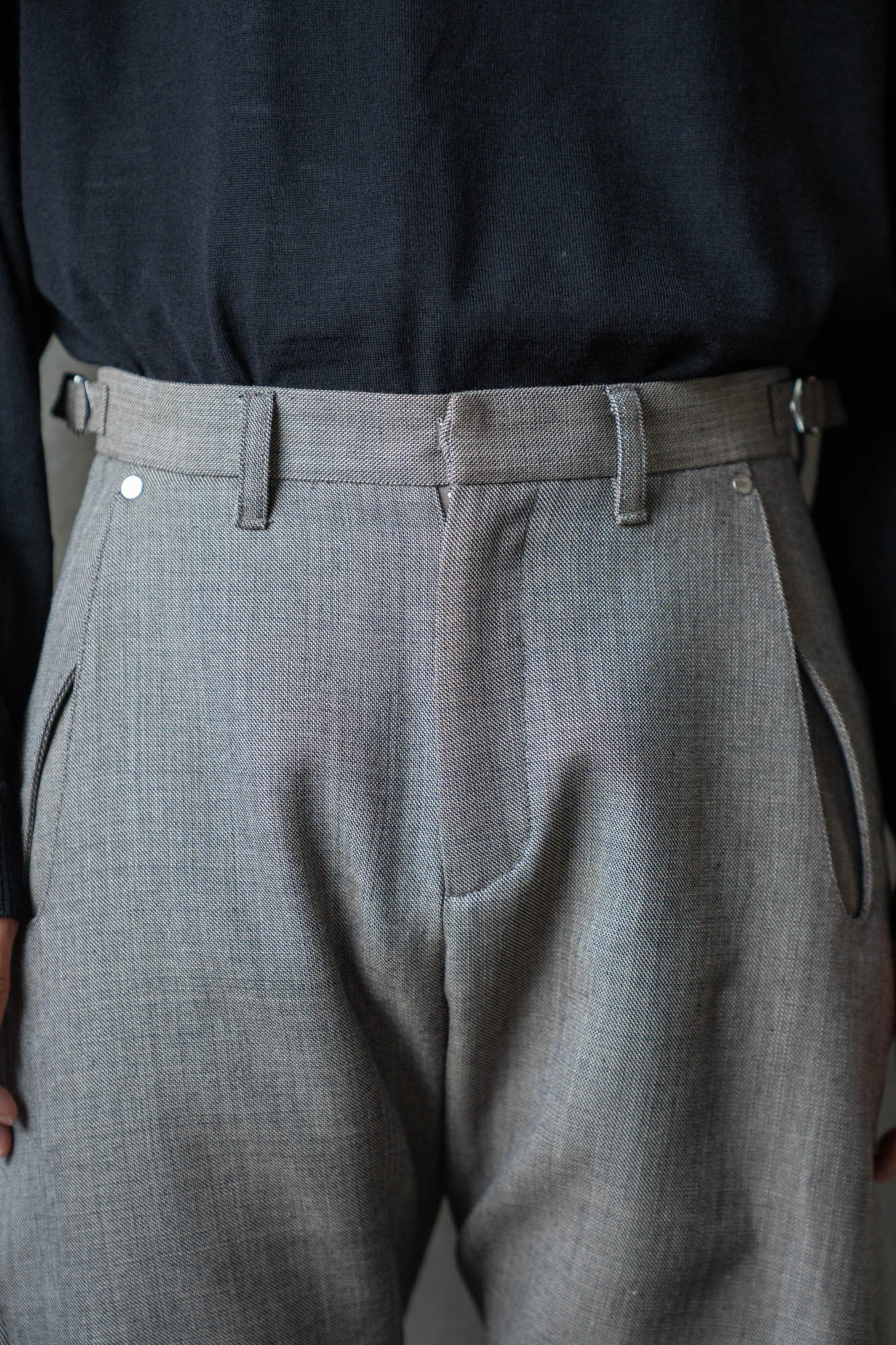 3D TWISTED TAILORED PANTS