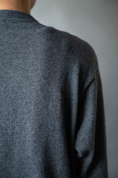 Wool knit cardigan for sign