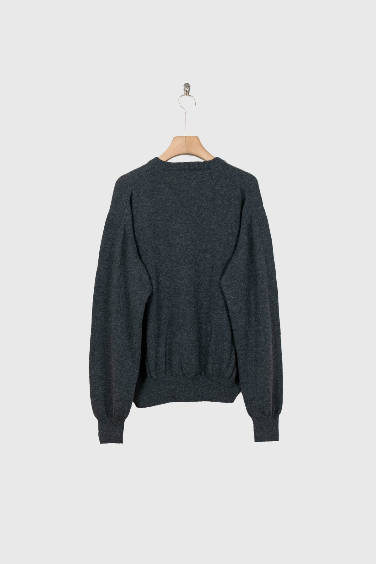 CASHMERE V-NECK KNIT .16