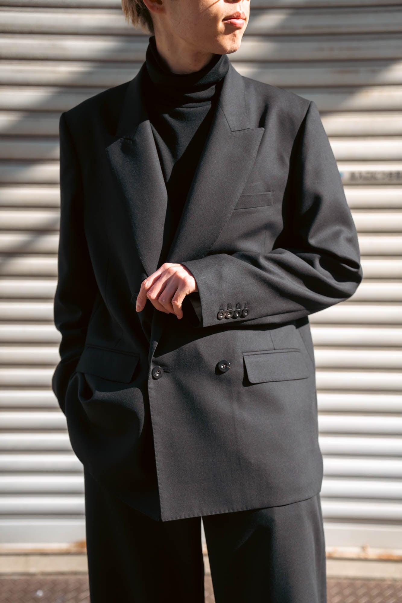 DOUBLE BREASTED TAILORED JACKET