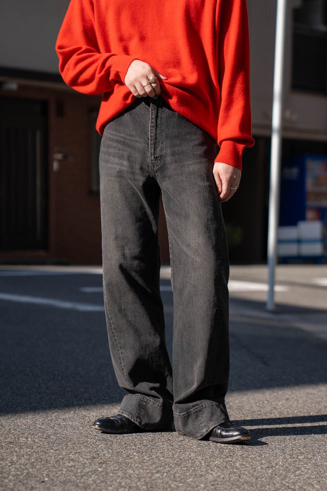 TWIST CUT DENIM JEANS(ST.1396)