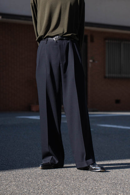 TWO TUCKS WIDE TROUSERS