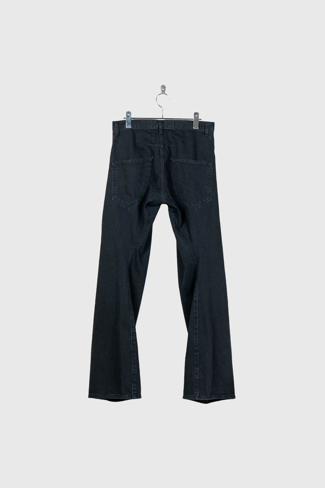3D TWISTED JEANS